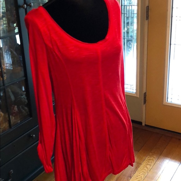 ♥️ NWT Red High/Low Tunic - Picture 1 of 4